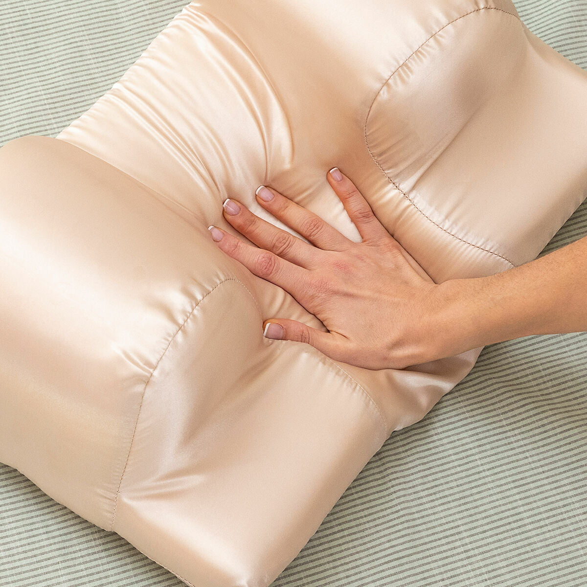 Anti-Wrinkle Neck Pillow with Satin Cover Youthlow InnovaGoods (Refurbished A)