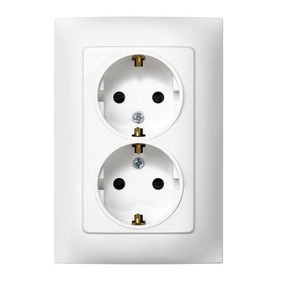 Double Base Plug With Tt White With Frame — image 1
