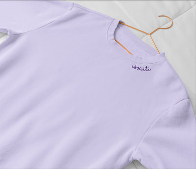 Embroidered Collar Organic Cotton Sweatshirt "Isoäiti" (FI)